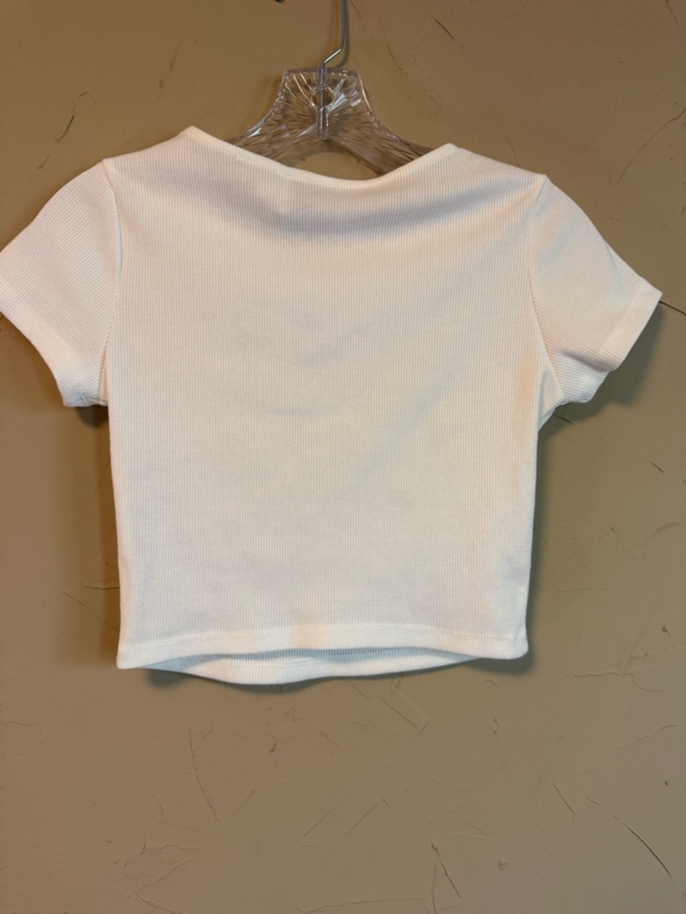 Princess Polly White Ribbed baseline Tee Crop Top Size 4 Slim Fit Y2K Clean Girl - Picture 6 of 8